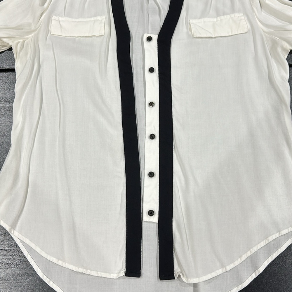 Express White Long Sleeve Button Up Shirt with Bold Black Trim - M - Picture 6 of 9